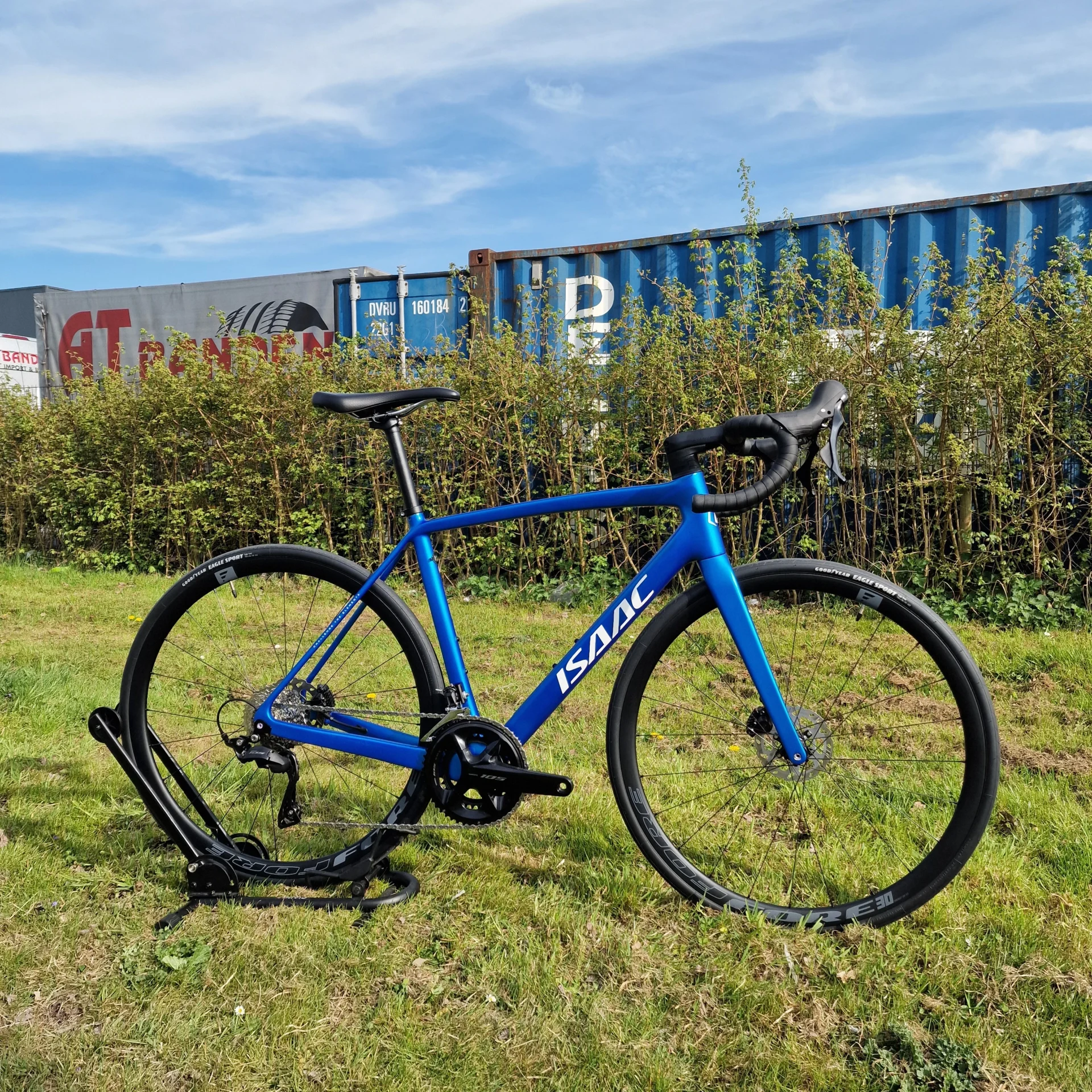 Isaac Vitron Galaxy Blue M