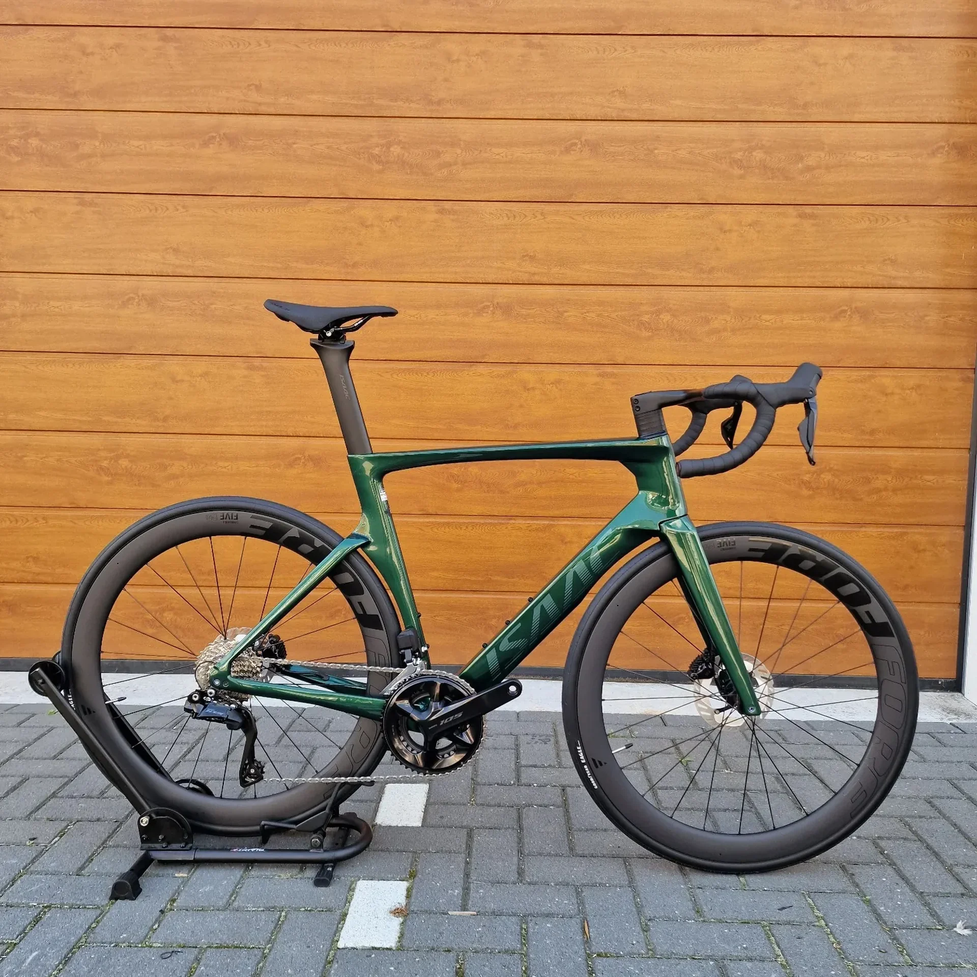 Isaac Meson 105 Di2 Jade Green Maat L (Prijs op aanvraag)