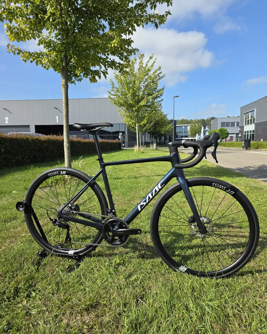 Isaac Vitron Navy Blue Shimano 105 maat M